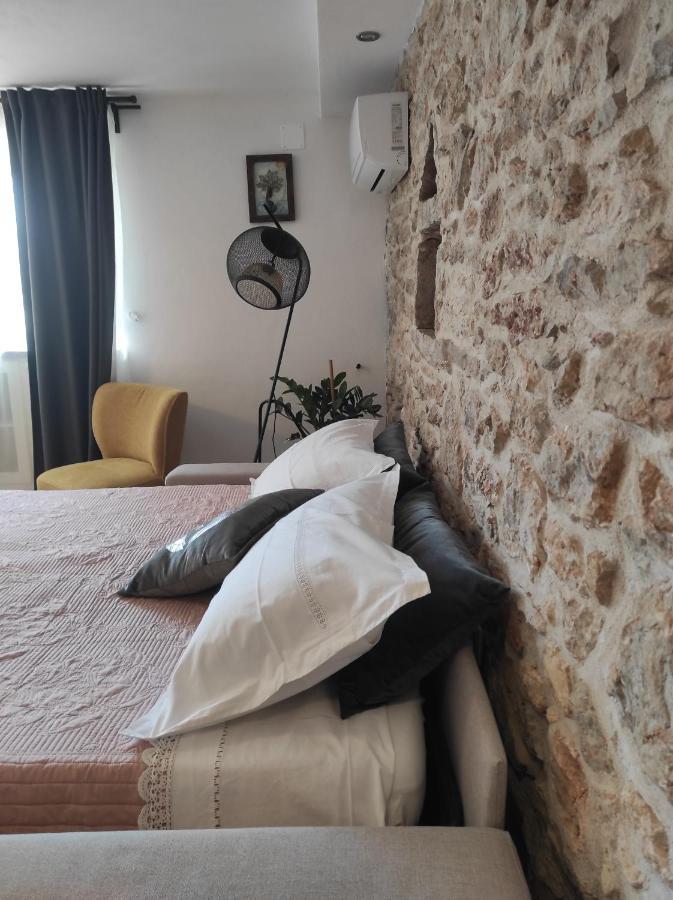 Stone House, Svirce, Hvar Apartment Svirce