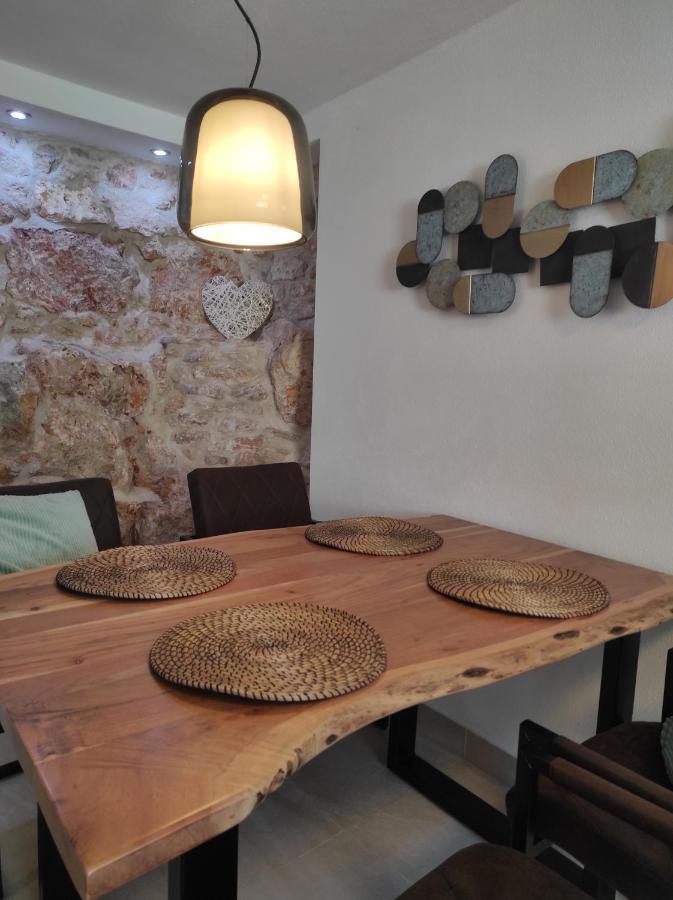 Stone House, Svirce, Hvar Apartment Svirce